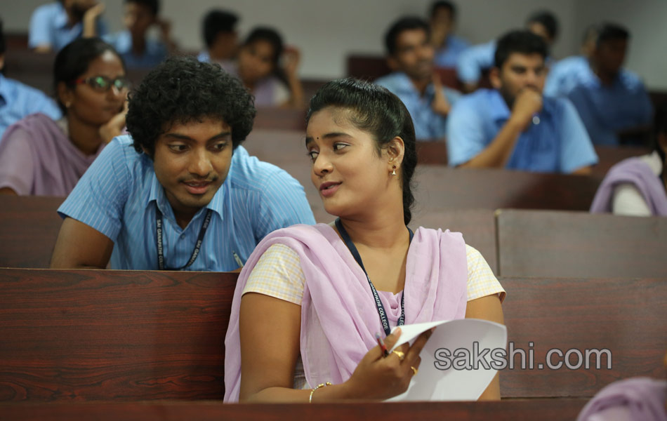 Yours Lovingly movie stills - Sakshi7