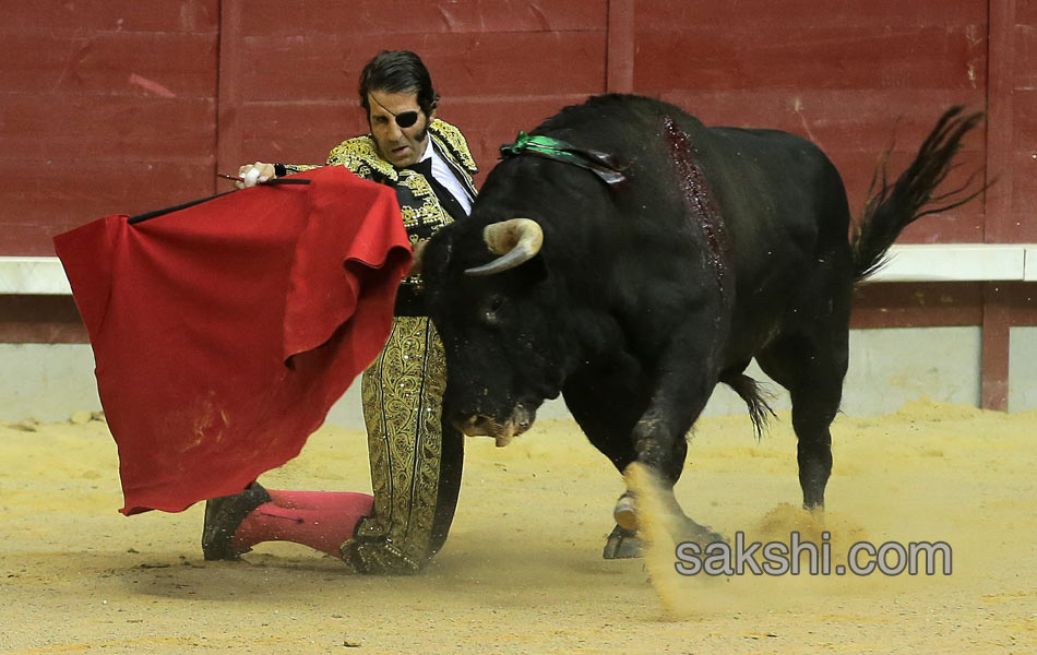 bull fight in spanish - Sakshi2