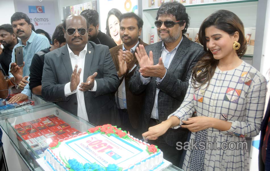 Samantha launches Big C showroom in warangal3