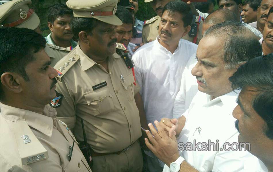 kapu leader mudragada padmanabham put under house arrest2