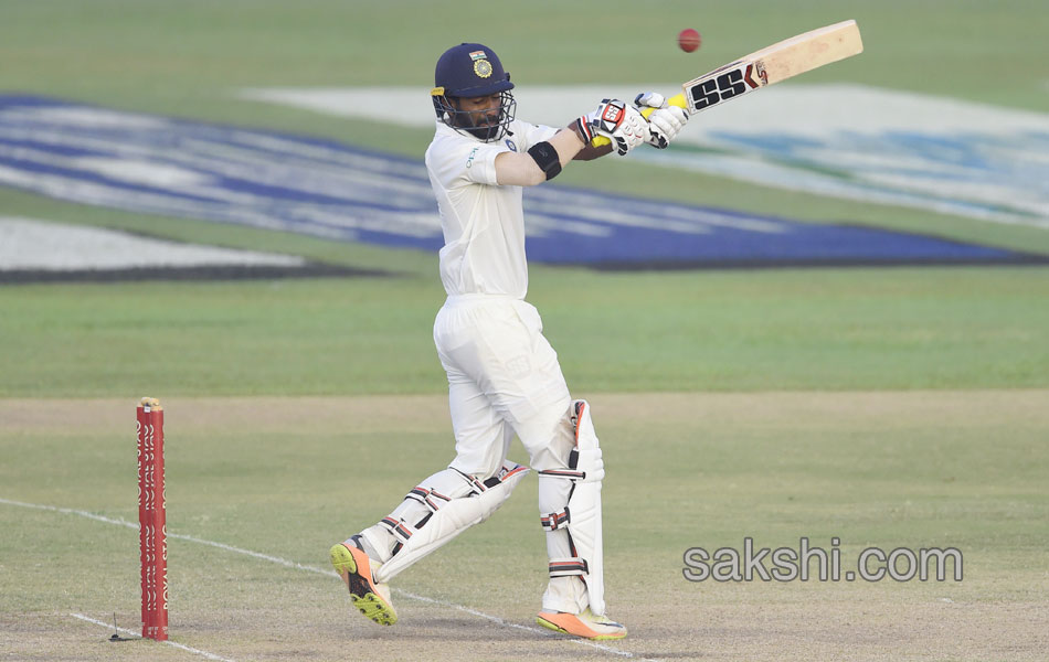 Virat Kohli and Abhinav Mukund Put India On Top On Day 34