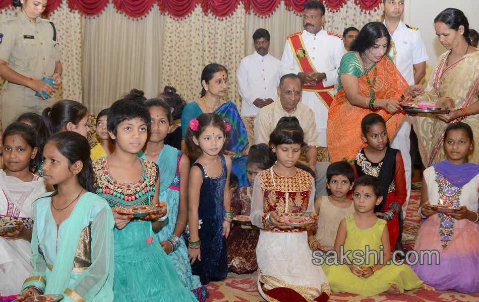 Rakhi celebrations in Rajbhavan15