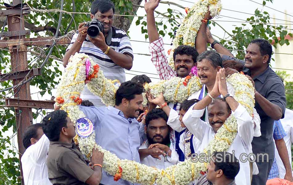 YS Jagan Tour in Nandyal - Sakshi2