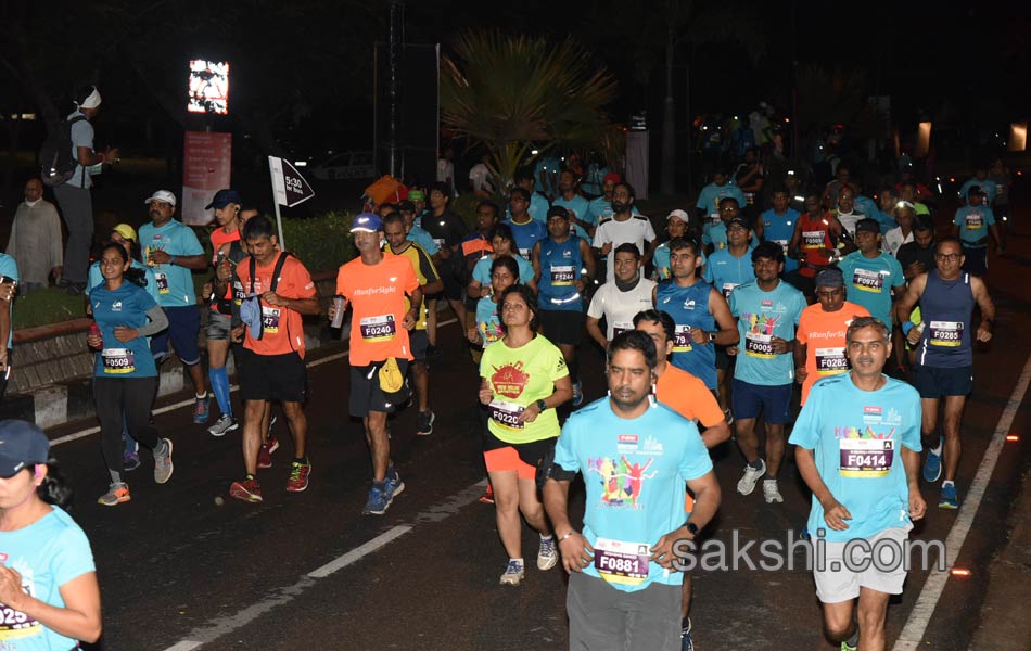 airtel hyderabad marathon run - Sakshi11