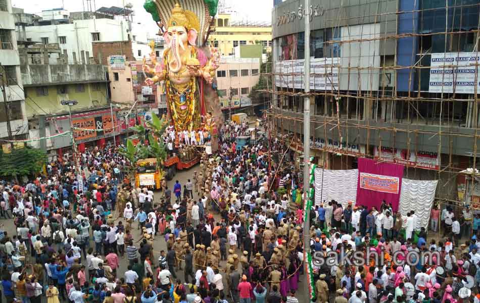 Khairatabad Ganesh Shobha Yatra Started2