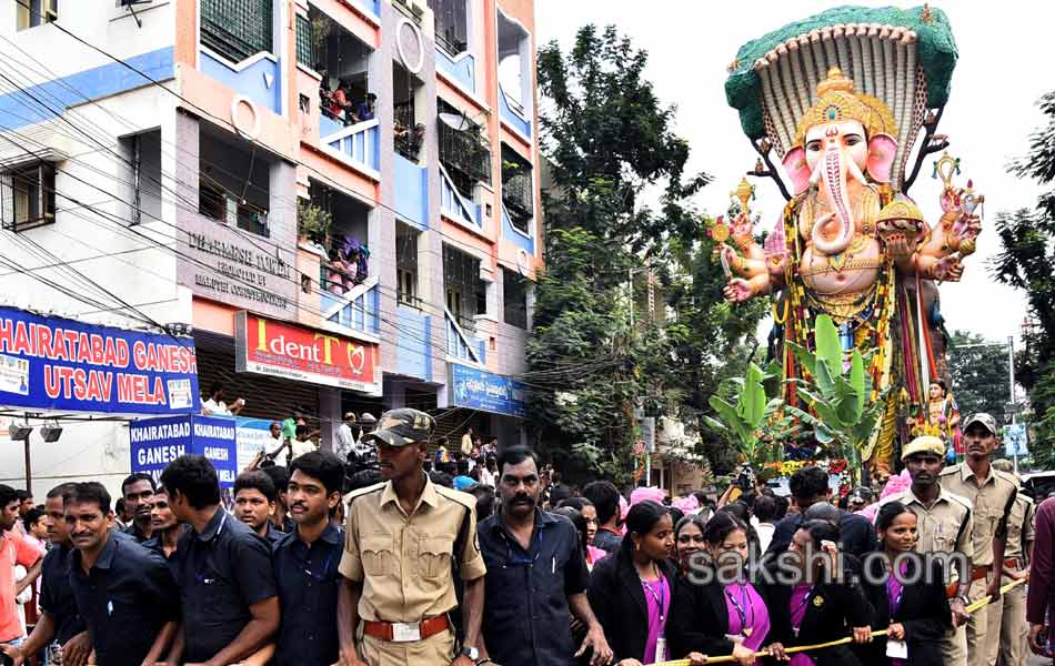 Khairatabad Ganesh Nimarjanam4