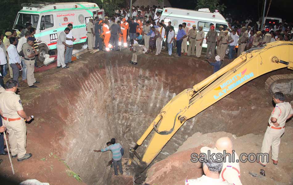 two year kid chandrashekar rescued from borewell - Sakshi13