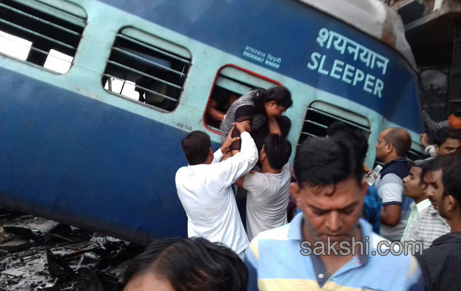 six coaches of utkal express derail in uttar pradesh7