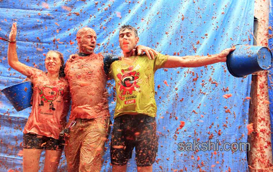 tomatina festival kicks off in spain14