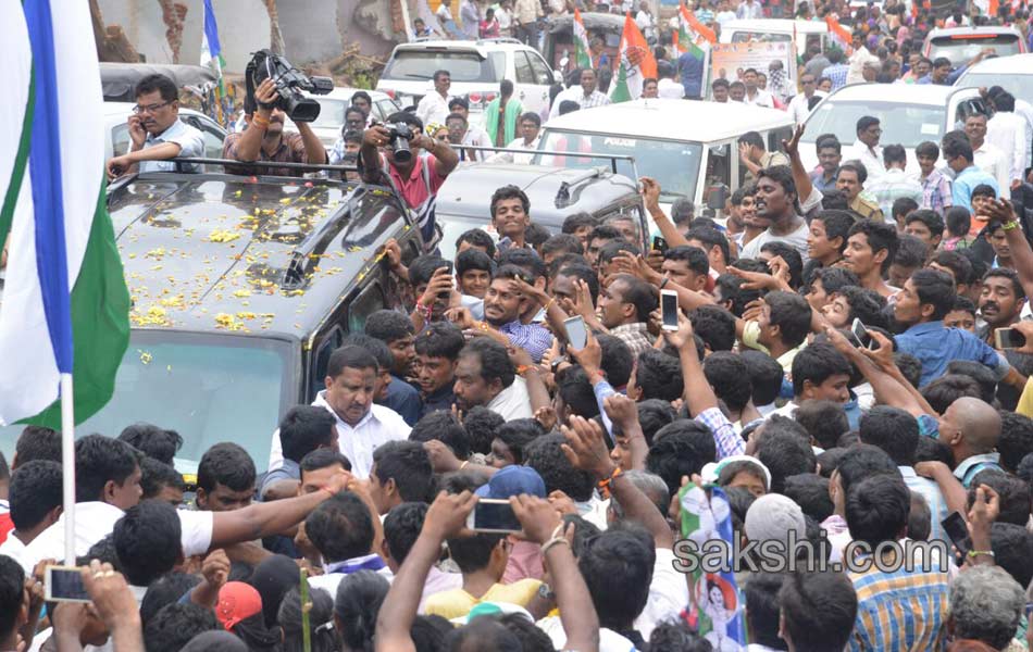 ys jagan mohan reddy Tour in Nandyala - Sakshi19