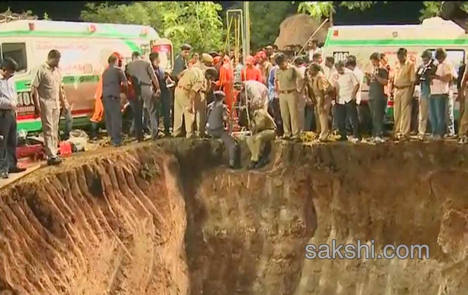 two year kid chandrashekar rescued from borewell - Sakshi9