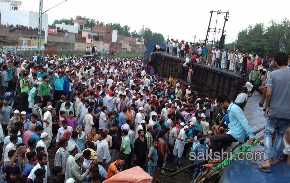 six coaches of utkal express derail in uttar pradesh6