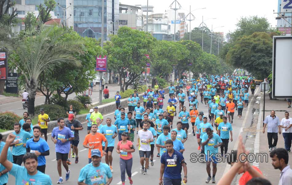 airtel hyderabad marathon run - Sakshi13