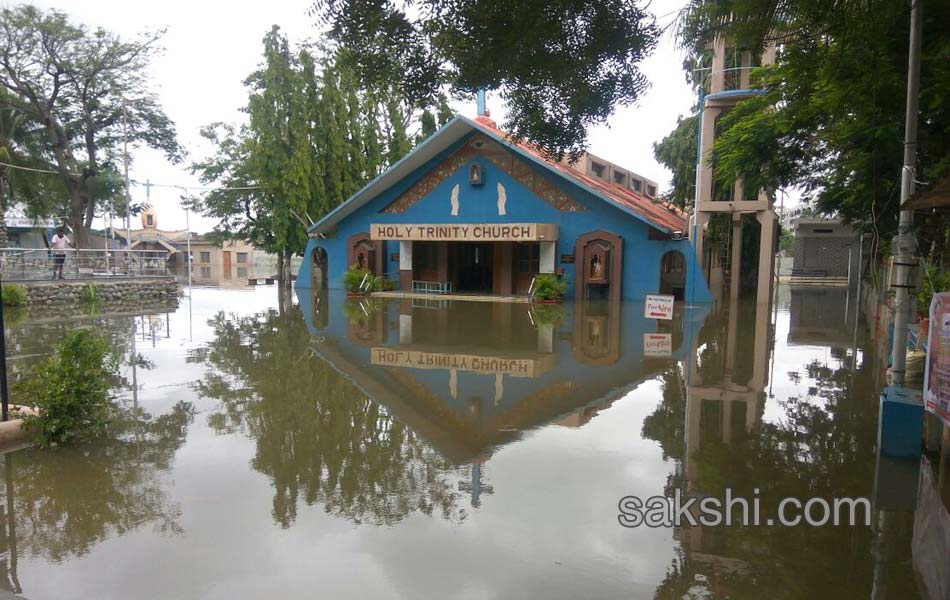 heavy rain hits hyderabad city - Sakshi11