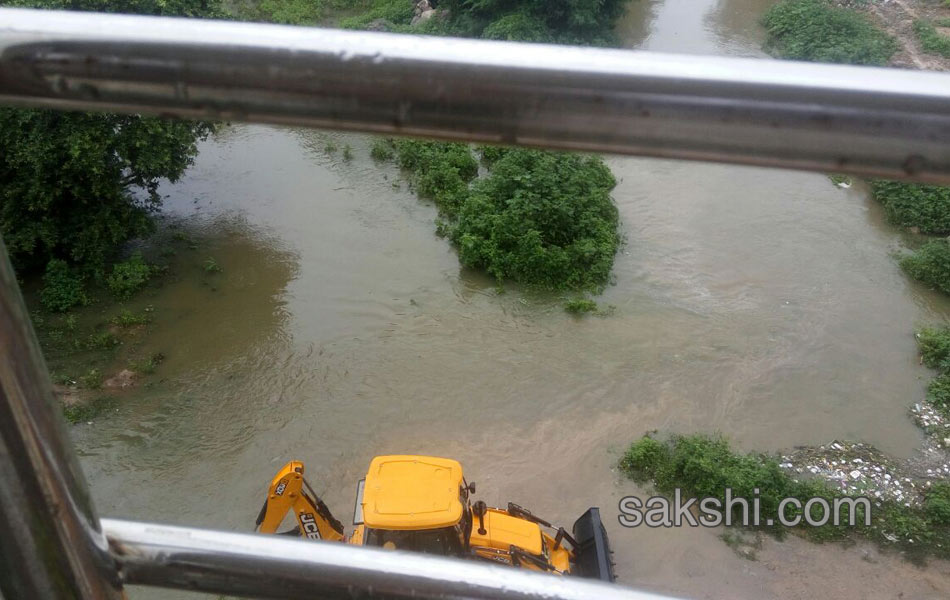 heavy rain hits hyderabad city - Sakshi28