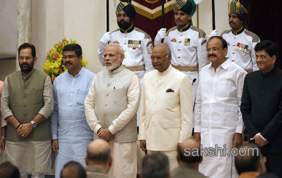 cabinet reshuffle new ministers take oath - Sakshi16