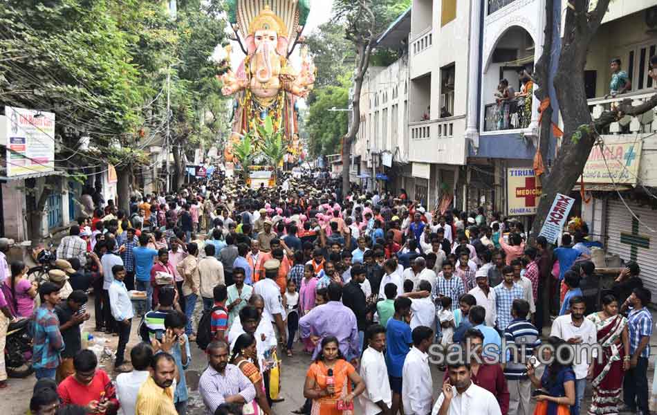 Khairatabad Ganesh Shobha Yatra Started9