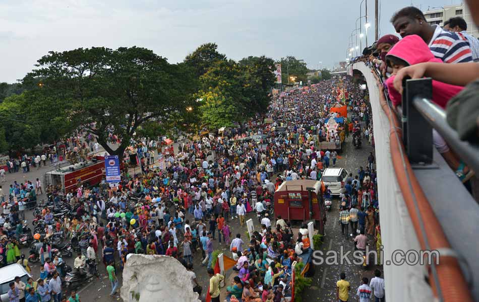 Ganesh immersion festivities in hyderabad40