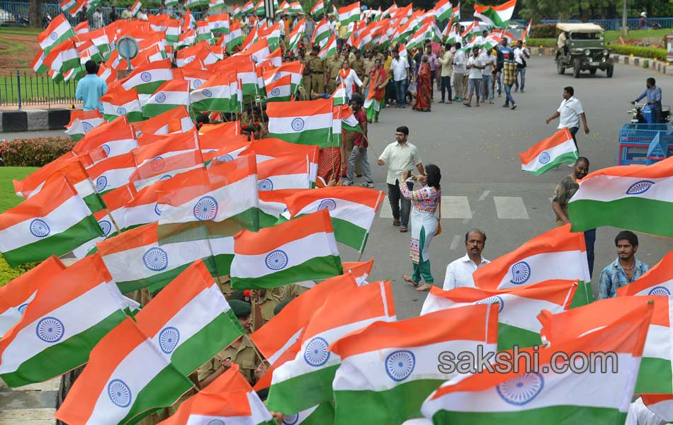 BJP Tiranga Yatra at Peoples Plaza - Sakshi12