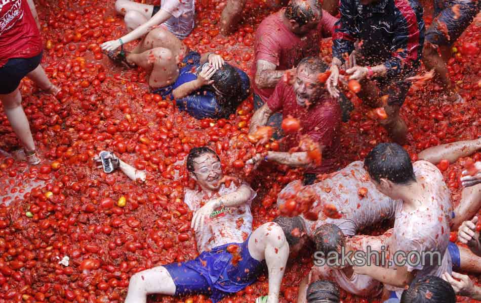 tomatina festival kicks off in spain4