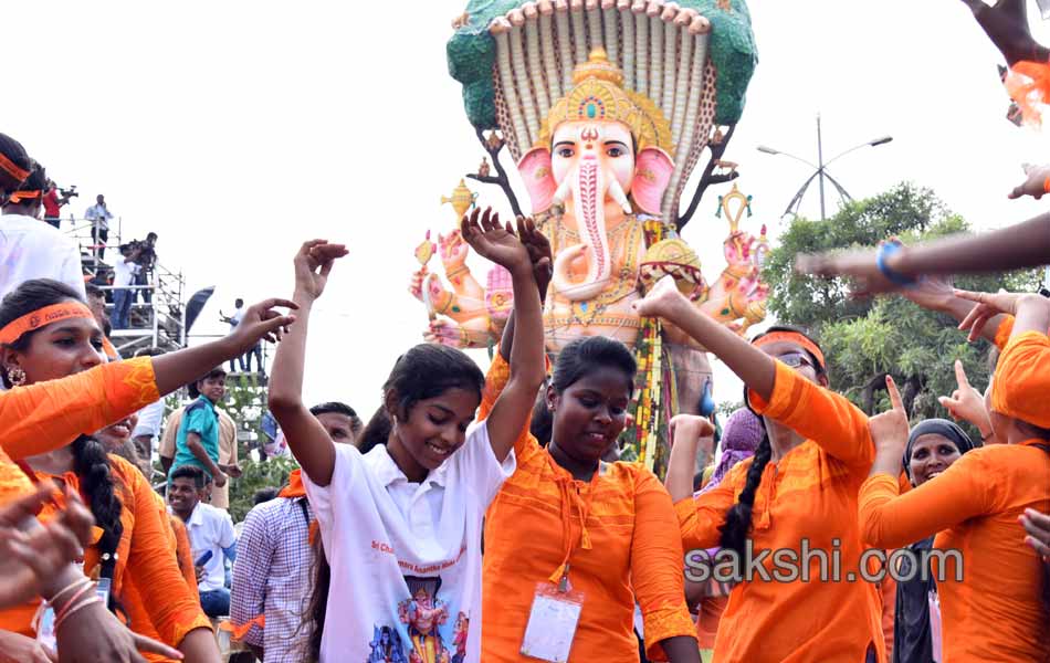 Khairatabad Ganesh Nimarjanam12