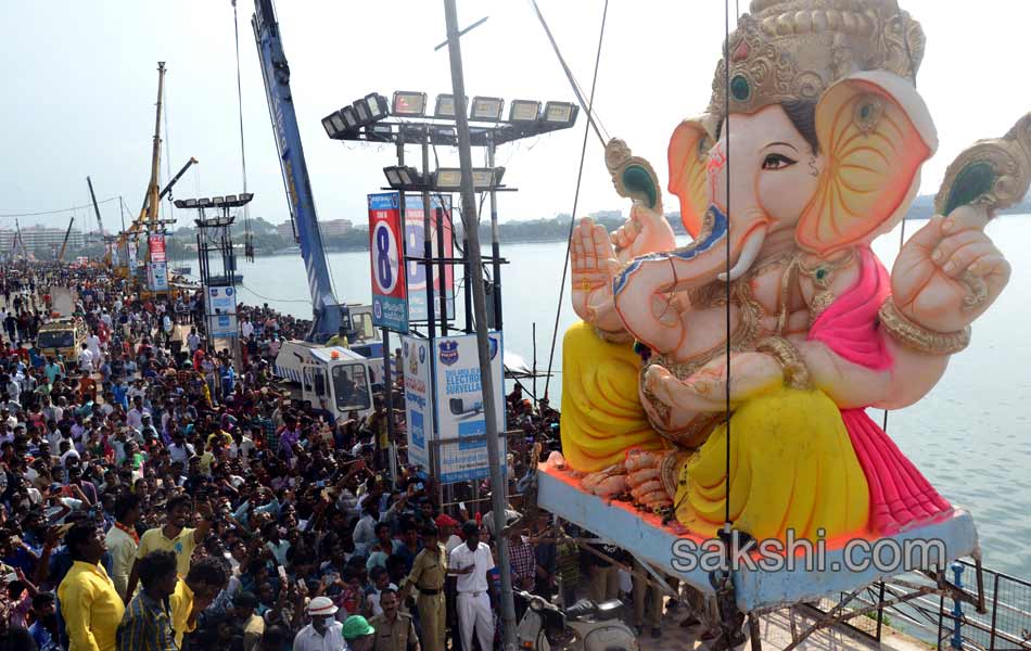 Ganesh immersion festivities in hyderabad5