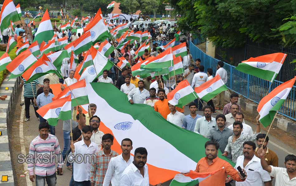 BJP Tiranga Yatra at Peoples Plaza - Sakshi14