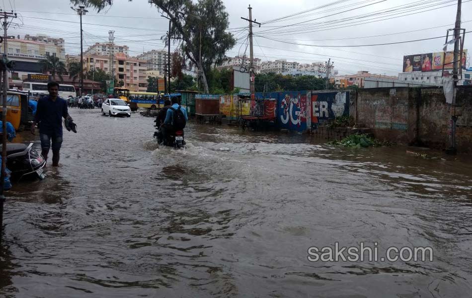 heavy rain hits hyderabad city - Sakshi20