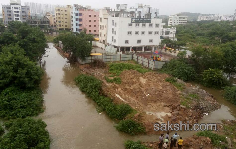 heavy rain hits hyderabad city - Sakshi29