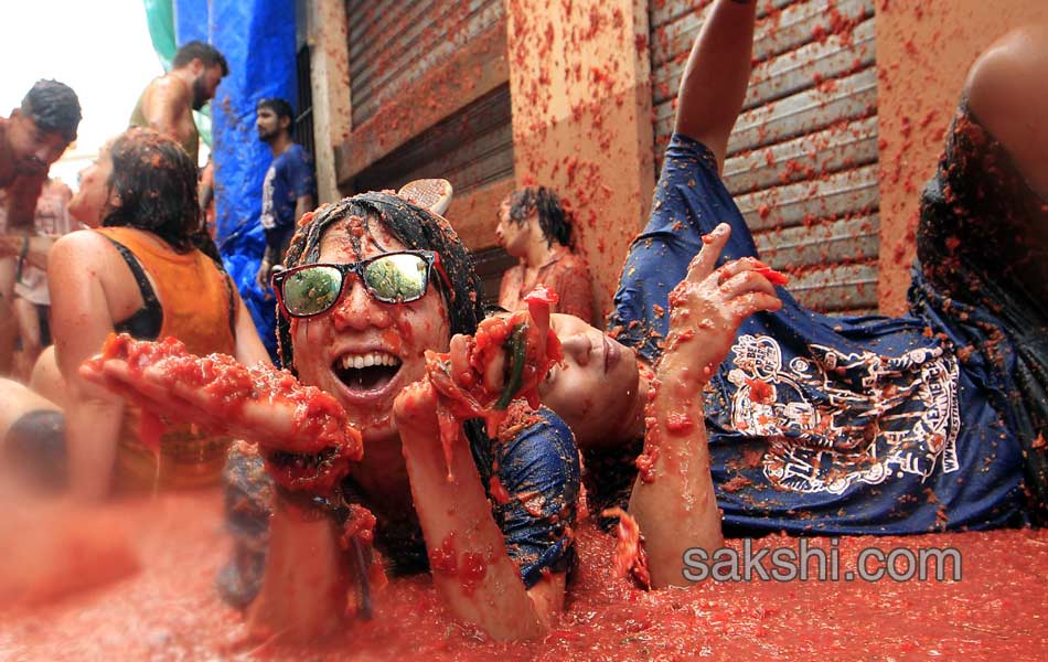 tomatina festival kicks off in spain6