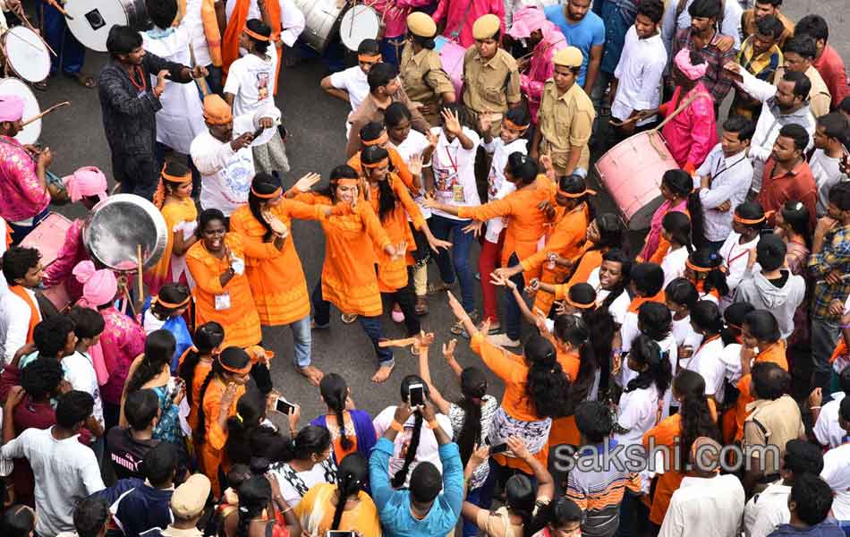 Khairatabad Ganesh Shobha Yatra Started5