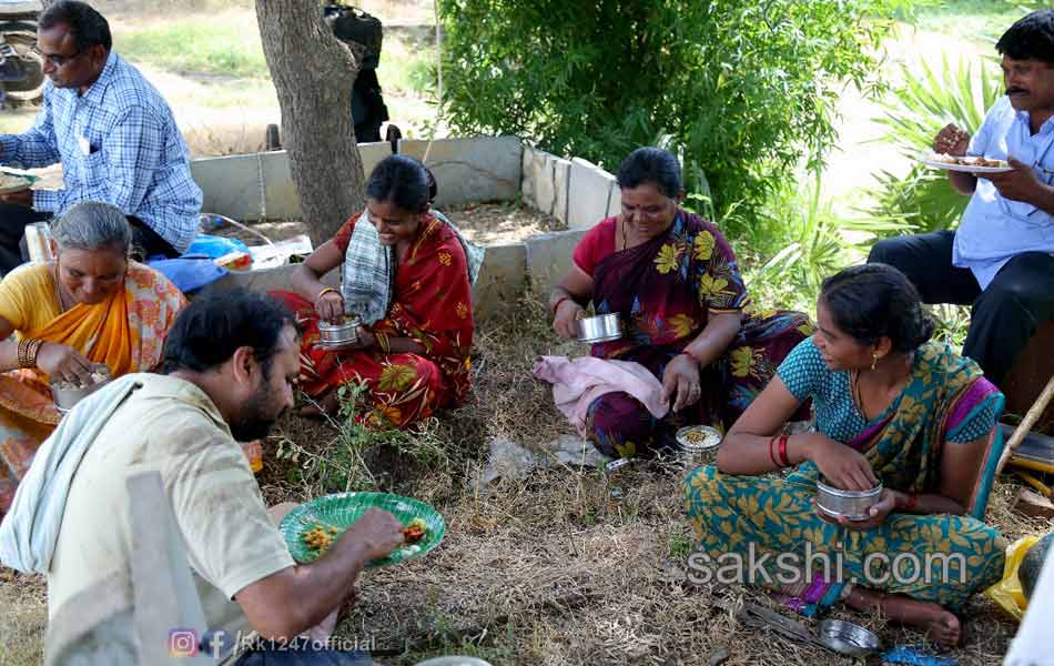 YSRCP MLA Alla Rama Krishna Reddy agricultural - Sakshi12