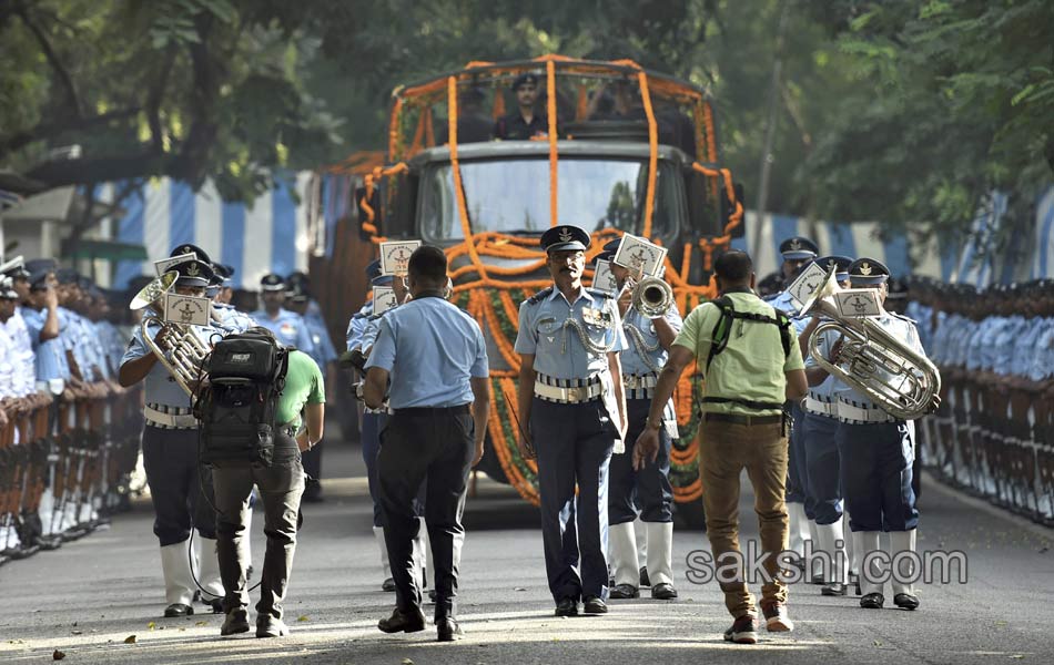 Last rites ceremony of Marshal of Air Force Arjan Singh at Delhis Brar Square15