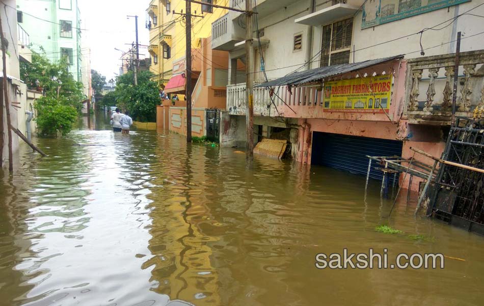 Heavy Rain Hits Hyderabad - Sakshi3