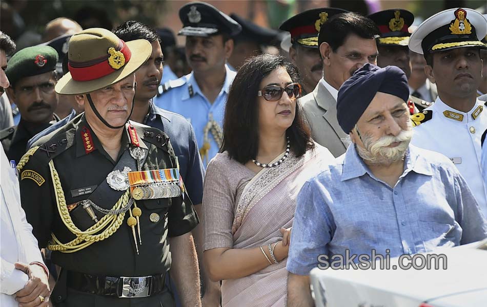 Last rites ceremony of Marshal of Air Force Arjan Singh at Delhis Brar Square17