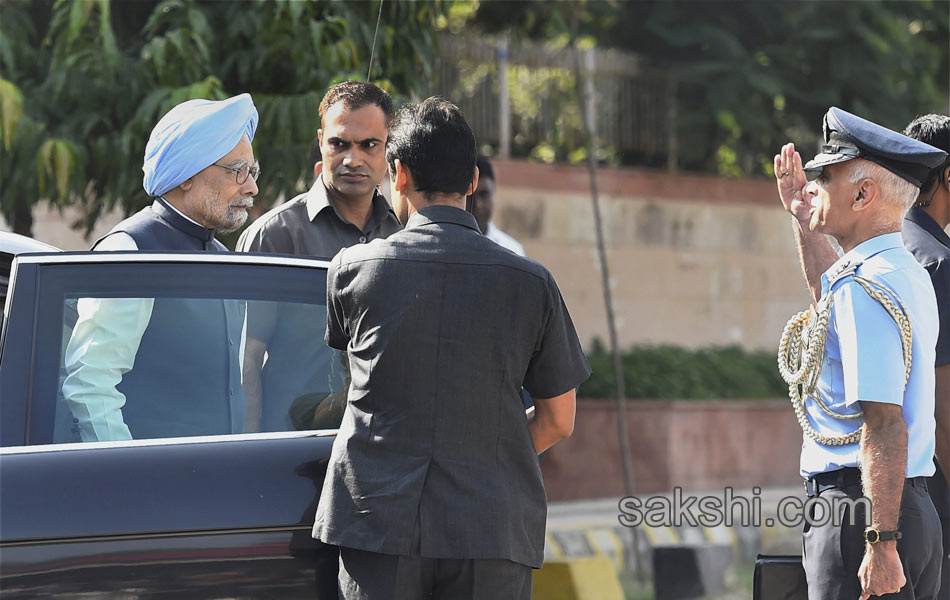 Last rites ceremony of Marshal of Air Force Arjan Singh at Delhis Brar Square18