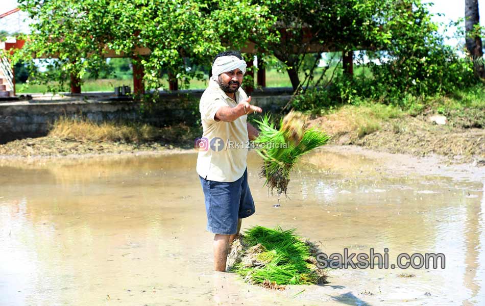 YSRCP MLA Alla Rama Krishna Reddy agricultural - Sakshi2