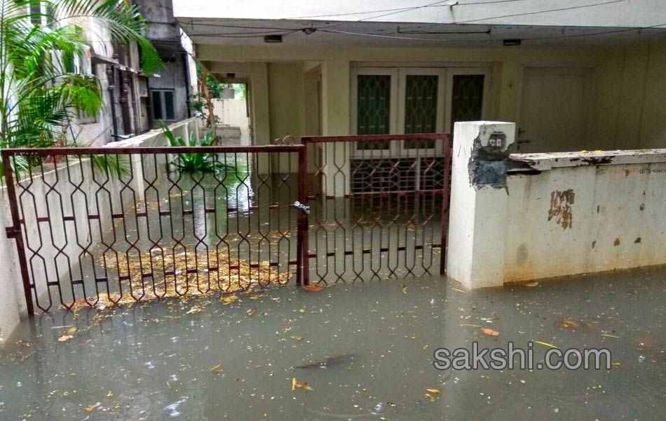 Heavy Rain Hits Hyderabad - Sakshi21