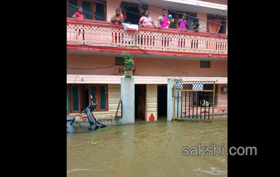 Heavy Rain Hits Hyderabad - Sakshi27