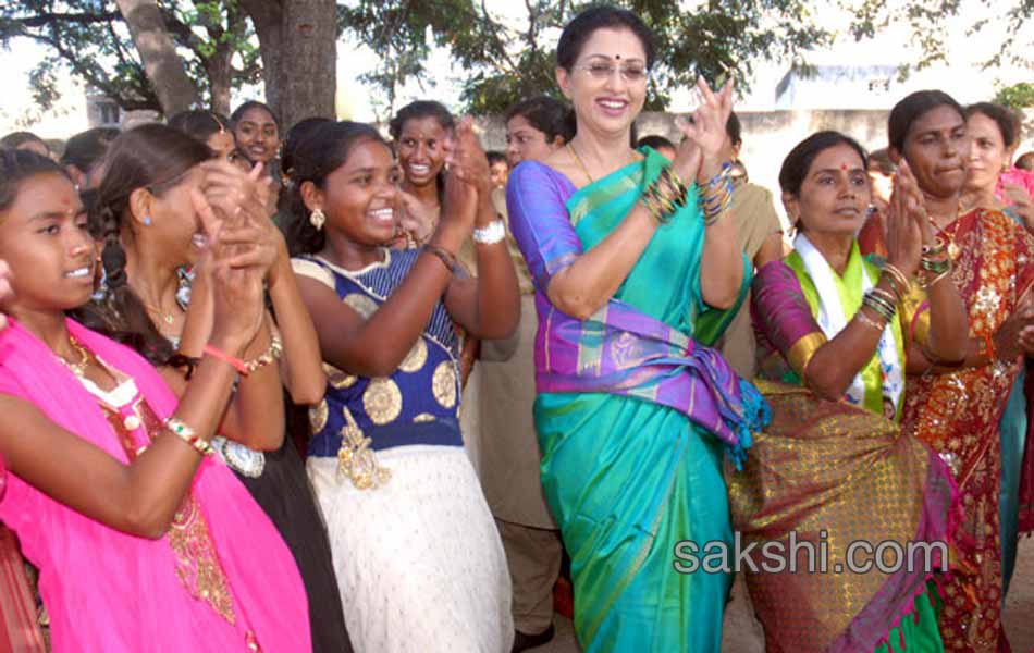 Actor Gautami Participates Bathukamma Fest2