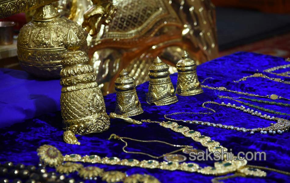 vijayawada kanakadurga gold jewellery4