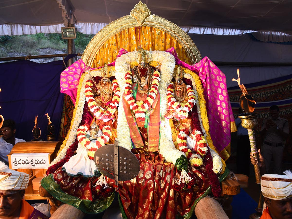 Navaratri festival begins at Kanaka Durga temple4