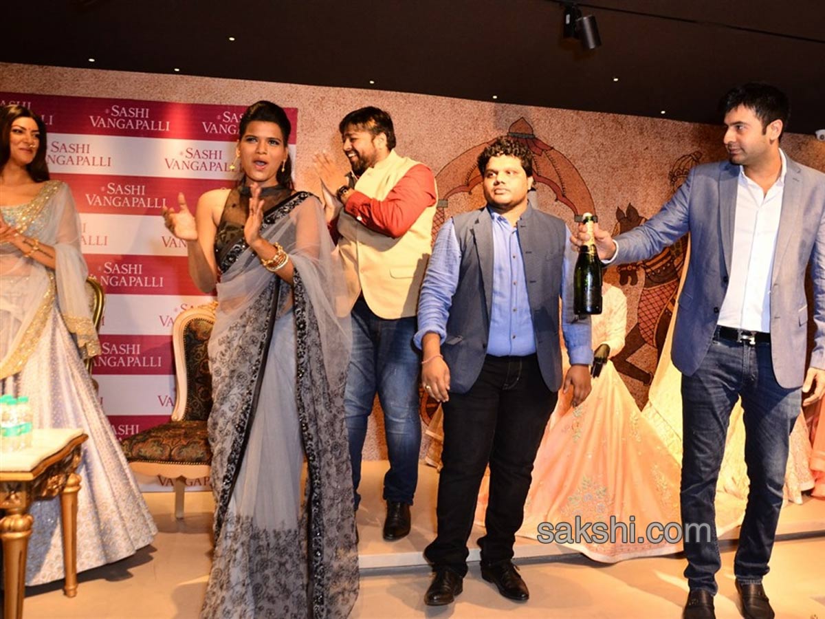 Sushmita Sen launches Sashi Vangapalli Store - Sakshi11