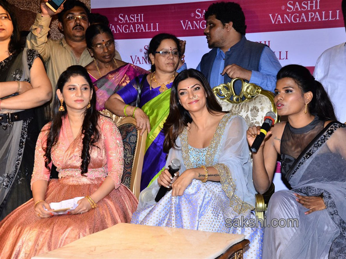 Sushmita Sen launches Sashi Vangapalli Store - Sakshi2