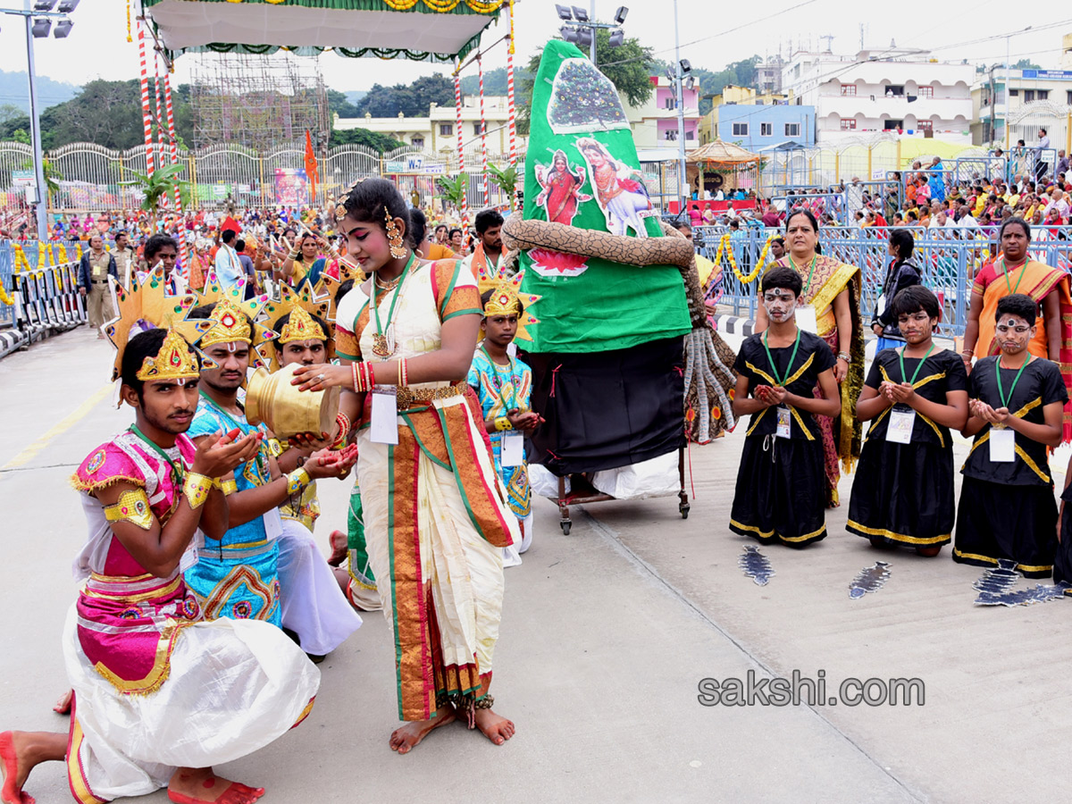 kalpavriksha vahanam 4th day of srivari brahmotsavam16