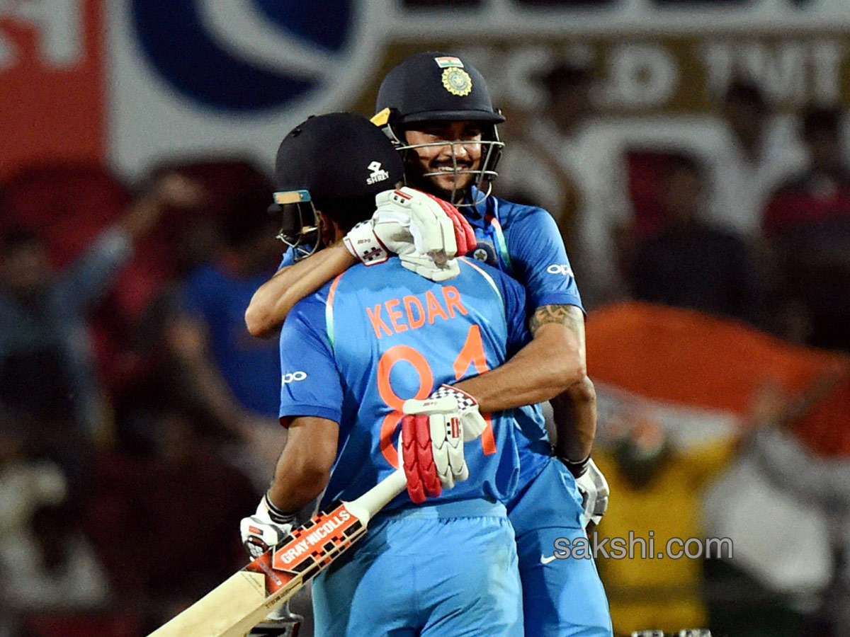 india won 5th ODI cricket match1