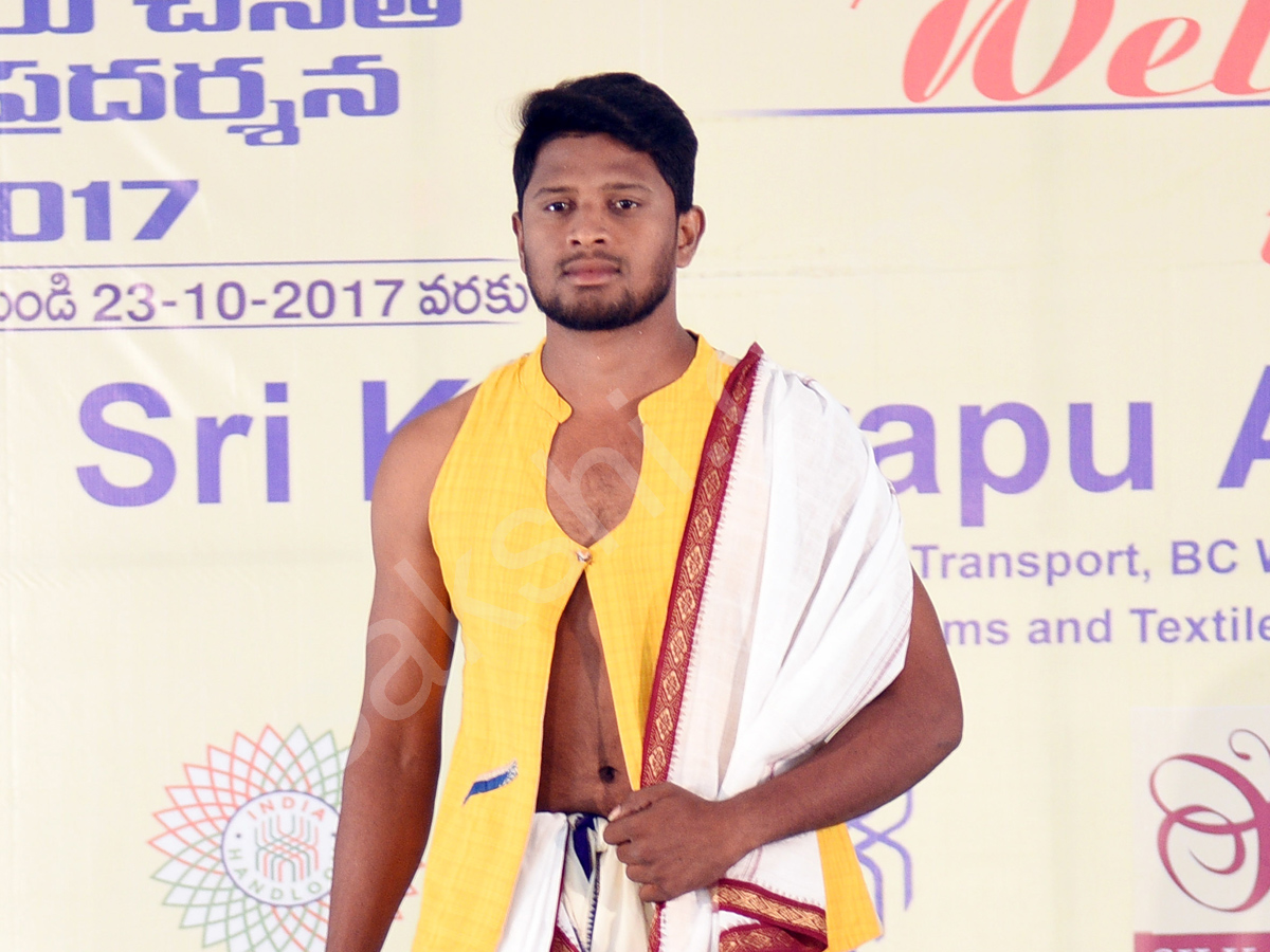 Handmade fashion show in kakinada19