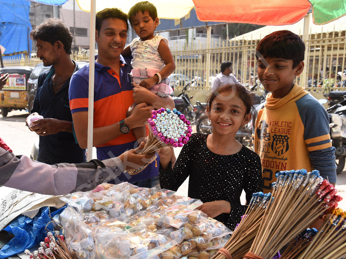 diwali festival shopping in hyderabad - Sakshi2