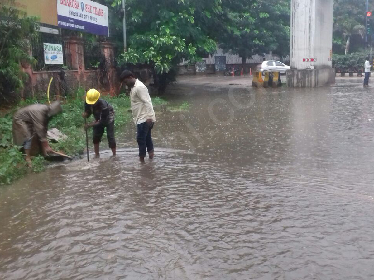 heavy rain in hyderabad - Sakshi15