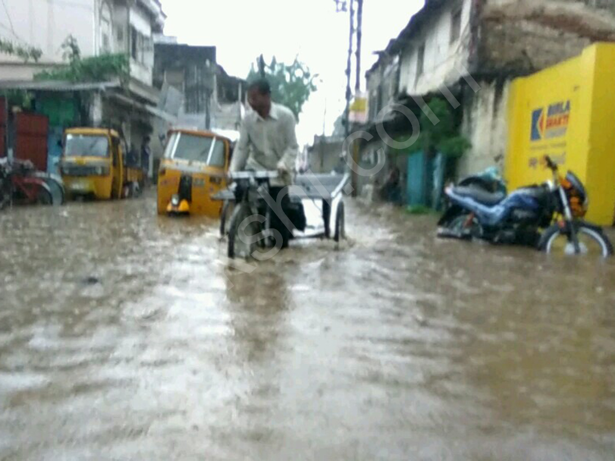 heavy rain in hyderabad - Sakshi19